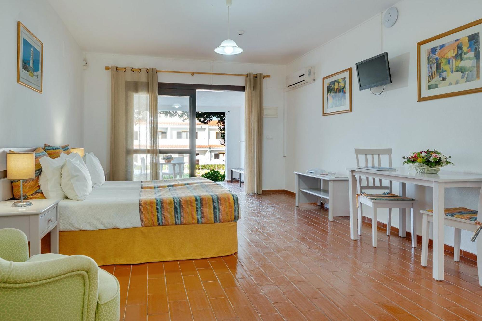 Balaia Sol Holiday Club "Family Resort" Albufeira Ngoại thất bức ảnh